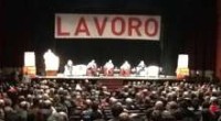 Contestazione per Massimo Mucchetti, il vicedirettore del Corriere capolista al Senato per il Partito democratico. E’ accaduto la mattina del 15 febbraio a Milano, al Teatro Carcano, nel corso di un’assemblea della Fiom-Cgil. La contestazione è stata fermata con l’intervento del segretario generale della Fiom, Maurizio Landini, che poi tuttavia ha difeso i suoi iscritti affermando che l’episodio è “normale per un’assemblea di fabbrica di metalmeccanici”. Quando è partita la contestazione, Mucchetti stava difendendo la riforma Fornero sull’articolo 18. “Il Pd non porta avanti le richieste di una categoria piuttosto che un’altra”, ha spiegato successivamente, “e con la Fiom c’è […]