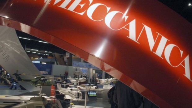 RASSEGNA STAMPA Italia, grandi gruppi, Finmeccanica Bloomberg   130214 Berlusconi ai gruppi italiani: mantenere le tangenti a seguito dell’arresto di Orsi Andrew Frye Times of India            130214 Berlusconi: Le tangenti, quota imprescindibile degli affari internazionali –       Nella difesa del CEO di Finmeccanica Orsi e criticando la procura della Repubblica, l’ex primo ministro italiano, Berlusconi, a Bloomberg: Le tangenti sono un fenomeno che esiste, inutile negarne l’esistenza della loro necessità; i gruppi che non le praticano sono destinati a rimanere indietro. –       Non sono un crimine. Si tratta di pagare una commissione a qualcuno in un dato paese, perché in quel […]