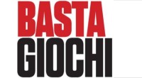 Caro Operai Contro Non accadeva da lustri. Il titolo della 1a pagina de “il sole 24 ore” a 2 colori, caratteri cubitali su 4 colonne fino a metà pagina. L’ultimatum è secco: “Basta giochi”. L’articolo è firmato dal direttore Roberto Napoletano. “Basta giochi” lo diciamo noi, caro direttore del “Sole 24 ore”! Con chi se la prende il quotidiano di Confindustria, se il loro sistema sociale si è incagliato? “Non c’è tempo da perdere scrive il direttore, chiedendo “a tutte le forze politiche (dico tutte), di cedere qualcosa, per dare insieme, molto al loro Paese e impedire a sciacalli […]