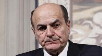 Bersani non ha trovato i numeri. Bersani però non ha rinunciato all’incarico. La torta dei milioni di euro su cui metteranno le mani i parlamentari del Pd è grande e non mollano Il segretario Pd è ancora in campo e la palla ce l’ha Napolitano. Il presidente della Repubblica si è riservato di “prendere senza indugio iniziative che gli consentano di accertare personalmente gli sviluppi possibili”. Ha detto il segretario generale del Quirinale Donato Marra. Napolitano riprende le consultazioni, i borghesi vogliono un governo, i tagli da fare non sono finiti. “Questo Paese ha bisogno di un governo a […]