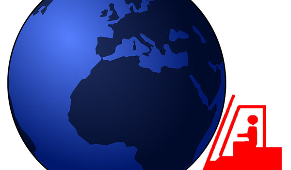 Pubblichiamo il primo numero del notiziario del S.I. Cobas interamente dedicato ai lavoratori delle cooperative della logistica. Pensiamo sia necessaria questa pubblicazione per vari motivi, ma in primo luogo per dare risalto alla intensa stagione di lotte realizzate nei mesi appena trascorsi. I protagonisti di queste lotte meritano questo tributo. In secondo luogo riteniamo necessario fare il punto della situazione e, tracciato un bilancio, organizzare l’intervento prossimo, le scadenze, le strategie politiche, a partire dal sotegno alla piattaforma per il rinnovo del CCNL del settore che abbiamo presentato in queste settimane. Su questi temi si confronteranno le assemblee dei […]