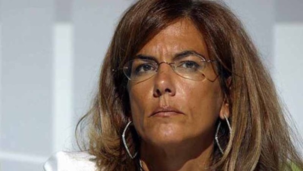 Egregio Direttore, la Marcegaglia continua i licenziamenti senza giusta causa. Due anni fa per far passare il salario d’ingresso, prometteva 300 assunzioni. Invece procede con licenziamenti discriminatori, dopo Milano ora è toccato allo stabilimento di Ravenna. Come Marchionne anche Marcegaglia ha preso di mira un operaio che si è candidato per la Fiom al rinnovo della RSU. Lo ha licenziato con un puerile pretesto, quello di aver passato un vecchio paio di scarpe antinfortunistiche, ad una operaia di una ditta esterna dentro la Marcegaglia, ed alla quale non erano state consegnate le scarpe antinfortunistiche. Contro il licenziamento la Fiom ha indetto quattro ore […]