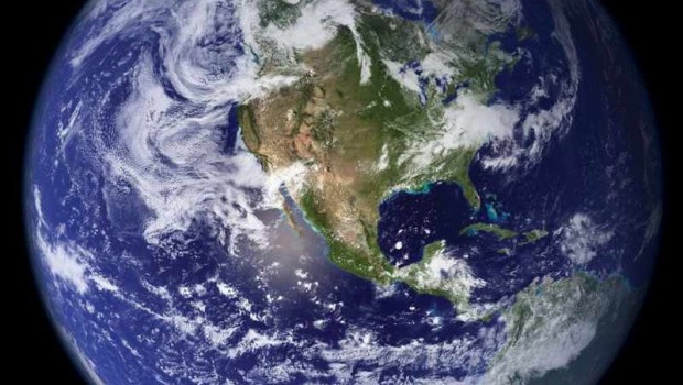 Tra le tematiche emerse con prepotenza nelle ultime elezioni ci sono quelle ambientali, insieme alla corruzione e i costi della politica. I grillini sono stati abili nell’incanalare l’esigenza diffusa nella popolazione di migliore qualità della vita in senso lato, il capitale ha utilizzato la capacità del MOVIMENTO CINQUE STELLE di neutralizzare e controllare i movimenti più radicali. Sta di fatto, però, che le problematiche ambientali, spesso, rimbalzano agli onori della cronaca, in occasione  di difficoltà nello smaltimento  rifiuti, inquinamento di fabbriche, dissesti territoriali ed è allora che intervengono gli ambientalisti per proporre “un nuovo modello di sviluppo che coniughi […]