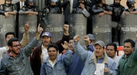 RASSEGNA STAMPA The Economist   130420 Gli insegnanti contestatori del Messico – Meridionali indisciplinati La protesta contro la riforma costituzionale del sistema educativo promossa dal nuovo governo di Enrique Peña Nieto degli insegnanti messicani aderenti al sindacato SNTE è iniziata nello Stato meridionale messicano di Guerrero. –       Dopo la loro repressione per opera della polizia, la lotta è stata portata avanti da un gruppo di insegnanti dissidenti, non aderenti al SNTE, con forme insolite, che hanno fatto notizia, come il blocco dell’autostrada per Acapulco durante le vacanze pasquali. –       La polizia li ha sloggiati, ma la protesta è continuata: o   […]