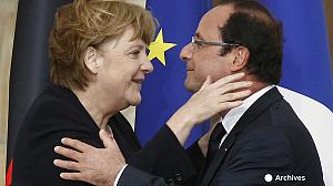 RASSEGNA STAMPA Francia, politica interna, economia Libération     130517 Hollande, un social liberale (quasi) dichiarato –       Il presidente francese Hollande ha confermato la linea di politica economica social-liberale già mostrata a fine 2012: o   annunciato per le imprese un credito di imposta di €20MD per competitività e impiego (Cice);[1] o   ribadito l’impegno della Francia alla “serietà di bilancio”, con riduzione della spesa pubblica, anziché aumento imposte, come nel precedente quinquennio; o   snellimento procedure burocratiche (choc semplificativo); o   per diversi ambiti varrà per l’Amministrazione il silenzio=assenso e non viceversa. o   annunciato un generico prolungamento dell’età pensionabile, con condanna delle “ineguaglianze tra […]