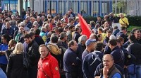Caro Operai Contro Sono 1.200 gli operai licenziati della Fiat con la chiusura della fabbrica di Termini Imerese. Per molti è già finita la cassa integrazione e sono in mobilità. Periodicamente arriva il calmante per tenerli buoni, un Valium sociale sotto forma di promessa che arriva il compratore. Stavolta il salvatore accreditato arriverebbe dall’Arzebaigian o dal Qatar, rimarrebbe comunque in gioco anche la Fiat. Questo è ciò che va dicendo il presidente della Regione Sicilia, Rosario Crocetta. Operai non stiamo fermi sulle parole di Crocetta. Se vogliamo qualcosa dobbiamo prendercela. Non facciamoci più incantare dagli imbonitori sociali di turno. […]