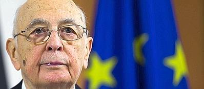 «La crisi che la costruzione europea sta attraversando ha messo a nudo la necessità di promuovere politiche coordinate per la crescita e di procedere verso l’unione politica». Lo afferma il presidente della Repubblica, Giorgio Napolitano, in un messaggio inviato in occasione dell’iniziativa «Dialogo con i cittadini», promossa dalla Commissione Europea a Ventotene. Per il capo dello Stato «occorre che la scelta europeista ritrovi slancio tra i leader europei e riguadagni consenso e fiducia tra i cittadini, vera forza propulsiva dell’Unione». «L’unità politica dell’Europa è il nostro futuro – aggiunge ancora Napolitano nel messaggio letto davanti a 500 studenti delle […]