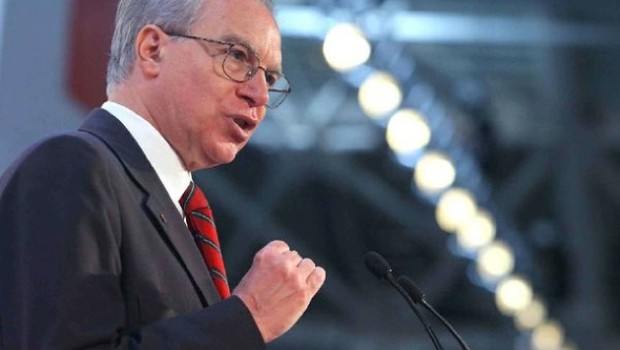 Nasce a Roma il 24 marzo 1950 e a tre anni si trasferisce con la famiglia a Milano, torna a Roma per frequentare il liceo classico Orazio poi la laurea in Filosofia. «Facevo il ricercatore. Poi Piero Boni, che era l’aggiunto di Lama, mi chiese di raccogliere gli scritti di Bruno Buozzi. Pubblicammo un libro, mi proposero di occuparmi della casa editrice del sindacato. Nel  1974 va a dirigere  la Casa editrice della Confederazione, l’Esi. Nel giro di due anni approda prima all’Ufficio sindacale, dove coordina le politiche contrattuali delle categorie, e poi all’Ufficio Industria della Confederazione. Il primo […]