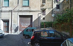 “ Serve il concorso di tutti, purtroppo oggi, c’è da pensare al lavoro che non c’è, al lavoro cercato inutilmente, al lavoro a rischio e precario” così il gran ciambellano della borghesia italiana, proclama  nel messaggio del primo maggio, Napolitano, pare parli di una calamità naturale e non della crisi dei padroni italiani scaricata dalle politiche del governo filo padronale di Monti sulla pelle degli operai. Ancora un appello ipocrita alla coesione nazionale, al supremo bene comune in concomitanza con la  nascita del nuovo governo dei padroni presieduto da Letta. Intanto continua la carneficina degli operai, ieri è toccato a […]