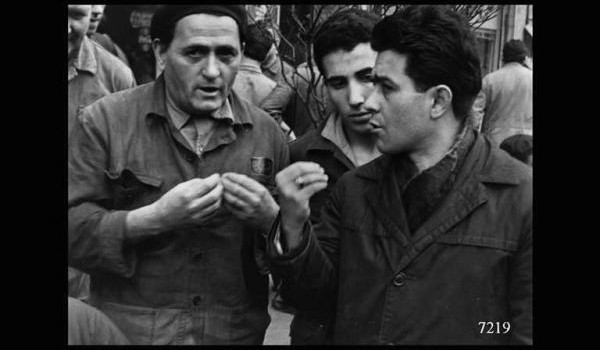 Redazione di Operai Contro, le fabbriche chiudono e noi operai siamo condannati alla miseria e alla fame. La piccola borghesia tenta di cavalcare la nostra rabbia. I fantasmi del passato si rifanno vivi. I piccoli “Lenin” alla Adriano Soffri si rifanno vivi. Indicono assemblee e scioperi fantasma, si fanno fotografare agli scioperi dei facchini. Noi operai non abbiamo più tempo ne voglia di questi cialtroni conquistati dalla piccola borghesia. E’ la fabbrica il posto in cui dobbiamo organizzarci. Piccoli gruppi di operai che lavorano per formare il loro partito. E’ una lotta difficile. Lontano dai riflettori, ma è la […]