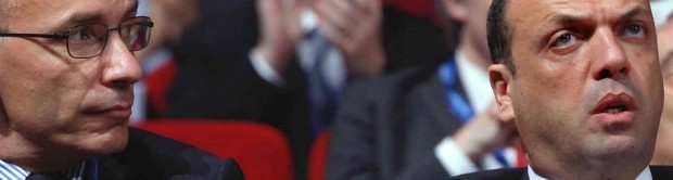 Redazione di Operai contro, Enrico Letta ha detto al presidente della Commissione europea, José Barroso, in visita a Roma: “Ho confermato che l’Italia vuole mantenere il 3 per cento nel rapporto tra deficit e Pil come punto di riferimento”. Con il Pil che continua a cadere (e che nel 2013 farà -2,4 invece che -1,3 come previsto dal governo), con una parte di Pd e Pdl che spera di evitare l’aumento dell’Iva a luglio anche senza solide coperture e che non si rassegna al ritorno dell’Imu a settembre. In questo contesto, insomma, mantenere il 3 per cento può significare fare un’altra manovra […]