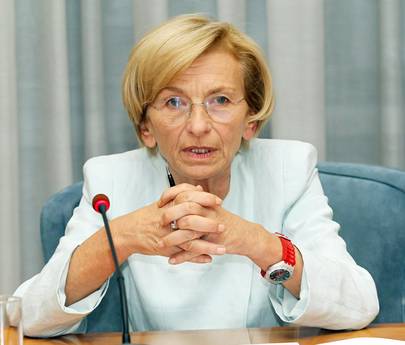Redazione di Operai Contro, il governo italiano ha fatto un favore al dittatore del Kazakistan per difendere gli interessi dell’ENI e dei padroni italiani. Ora i politici iniziano ad innalzare il polverone per salvarsi il culo Emma Bonino la radicale a parole non si vuole dimettere Alfano non sapeva niente. Letta dormiva Emma Bonino afferma: – “Il 2 giugno, durante la Festa della Repubblica, dissi ad Alfano di seguire il caso Kazakistan di persona”. In due colloqui con Repubblica e Messaggero, la titolare degli Esteri Emma Bonino racconta di aver informato il ministro dell’Interno Angelino Alfano e il premier […]