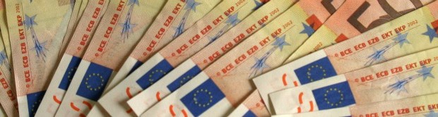 Redazione di Operai Contro, i partiti politici dei padroni sono responsabili  della corruzione Vi mando un articolo del fattoquotidiano   Negli ultimi 12 mesi più di 1 cittadino su 4, nel mondo, ha pagato una tangente. Lo dice ilBarometro globale sulla corruzione pubblicato oggi da Transparency International. Il sondaggio realizzato dall’organizzazione no profit – il più grande mai realizzato al mondo – ha censito 114mila persone di 107 nazioni, per fotografare quanto e in che modo i cittadini hanno a che fare con lacorruzione nella loro vita quotidiana: avete pagato una tangente? Nel vostro paese la corruzione è aumentata? Il vostro governo conduce […]