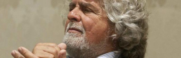 Redazione, il  M5S di Grillo ha rappresentato il tentativo più serio di scardinare il ,malaffare del parlamento italiano. E’ fallito perché  gran parte degli eletti erano piccolo borghesi a caccia di soldi Purtroppo la lotta alla disonestà dei partiti non si può fare con la piccola borghesia Grillo non ha capito questo. Nonostante le espulsioni i corrotti nel M5S continuano Un 5 Stelle ’affare non era soltanto gestire i campi rom. Il sistema doveva funzionare. Ovunque. E quindi era importante avere gli uomini giusti nei posti giusti. Ed è proprio parlando di uomini giusti nei posti giusto che Salvatore […]