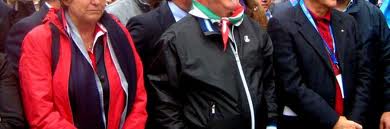 Redazione di Operai   Contro, forse è bene ancora una volta chiarire quale sarà, da oggi alle luce del sole, il ruolo di CGIL-CISL-UIL-UGL all’interno delle fabbriche e in ogni luogo di lavoro. Questo perchè qualcuno, sfortunatamente anche in buona fede, si ostina a vedere processioni e sciopericchi di 4 ore come “strumenti di lotta e rivendicazione”. FIOMMINI compresi. Sottolineo il sindacato di Landini perchè da quando è fuori dalla FIAT fa la parte del leone e scopre la rappresentatività sindacale. Checchè se ne voglia dire, FIOM è una sigla confederale della CGIL. CGIL è firmataria dell’accordo del 31 […]