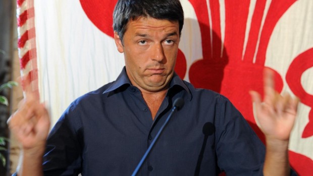 Caro Operai Contro, gli uomini della sua corrente dicono che ha in serbo sorprese, dopo le vacanze in Calinfornia. Ha annunciato per il 30 agosto due comizi in un giorno solo, alle feste dell’Unità di Forlì e Reggio Emilia. Un rientro alla sua maniera: bava alla bocca e tamburo battente. Che avrà da dire? Forse qualche soluzione per far rientrare i licenziamenti che fioccano da tutte le parti? O qualche proposta per quel 40% di giovani senza lavoro, diventati “esuberi” senza aver mai lavorato? O sul come aumentare le pensioni da fame e indecenti? Dalle voci che girano si […]