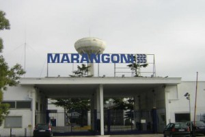 Redazione i Operai Contro, Altri 600 operai , tra diretti e indotto,  rimarranno senza reddito chiude lo stabilimento storico della Marangoni fabbrica di pneumatici. La chiusura è stata annunciata dai padroni della Marangoni il 5 settembre nella sede confindustriale di Frosinone, ma erano almeno 2 anni che nello stabilimento si alternavano periodi di cassa integrazione a periodi di produzione, altalena giustificata dai padroni con il calo della domanda e l’invasione del mercato italiano da parte di pneumatici prodotti in paesi extra europei. Il sindacalismo borghese, come nella maggior parte delle fabbriche è stato sempre sottomesso alla logica padronale di […]