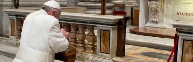 Redazione di Operai Contro, il movimento pacifista da oggi ha un nuovo capo: Francesco. Francesco ha detto: “In ogni violenza e in ogni guerra noi facciamo rinascere Caino. Noi tutti!”. Il mea culpa di Papa Francesco si unisce al grido di pace per la Siria, per il Medio Oriente e per il mondo intero che Bergoglio ha rivolto con forza nella veglia di preghiera da lui indetta e presieduta in piazza San Pietro. “Anche oggi – ha affermato il Papa – continuiamo questa storia di scontro tra fratelli, anche oggi alziamo la mano contro chi è nostro fratello. Anche oggi ci lasciamo guidare dagli idoli, dall’egoismo, dai nostri interessi; e questo atteggiamento va […]