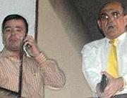 Redazione di Operai Contro, Alla faccia del partito dei lavoratori. Qui siamo più dalle parti del «Marchese del Grillo». Che, almeno, nell’indimenticabile film con Alberto Sordi dalla finestra si limitava a lanciare le pigne. Il viceministro per la Sicurezza pubblica dello Stato brasiliano di Bahia ha invece sparato tre colpi di pistola contro alcuni contadini del Movimento Sem Terra (Mst) che erano entrati nei locali del ministero a Salvador per protestare contro l’uccisione di un loro leader. LA FOTO – Ari Pereira è stato fotografato mentre dal primo piano dell’edificio punta l’arma contro i manifestanti nell’atrio e apre il fuoco, […]