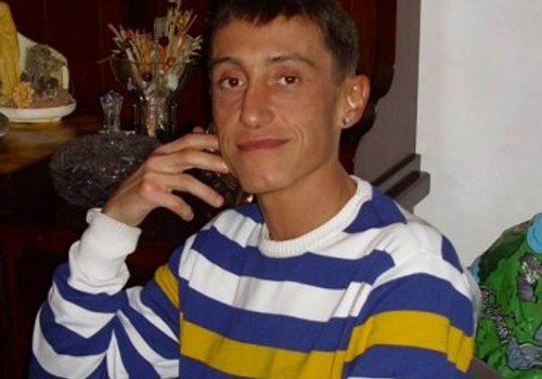 Redazione di Operai Contro, Nelle ricorrenze, durante le cerimonie ufficiali, le alte cariche dello stato spendono parole di elogio per la loro democrazia borghese in materia di giustizia civiltà e rispetto dei diritti civili nei fatti però è tutto molto diverso. Ogni giorno vediamo che la legge non è uguale per tutti come vorrebbero far credere loro, ogni giorno siamo sfruttati e quindi derubati sul luogo di lavoro, ogni giorno vediamo aumentare il numero di disoccupati e ci raccontano che viviamo in una repubblica fondata sul lavoro, ogni giorno vediamo persone che protestano aggredite dalle forze dell’ordine. Ma ci sono […]