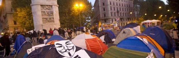 Redazione di Operai Contro, sono uno dei manifestanti di ieri a Roma. Vi seguo da tempo e so bene che fino a quando gli operai non entreranno in campo, non otterremo molto. Ma di fronte alla miseria cos’altro possiamo fare? Mi sono accampato a Porta Pia e parteciperò all’assemblea Ieri il corteo era arrabbiato,.Vogliamo andare via con risposte concrete. Siamo venuti a Roma per chiedere cose reali, non parole Un accampato     L’Acampada a Porta Pia proseguirà almeno per buona parte della giornata: gli organizzatori del corteo di ieri contro l’austerity e per chiedere casa e reddito per tutti, hanno convocato un’assemblea sotto […]