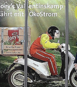 Caro Operai contro, i padroni italiani guardano ai padroni tedeschi. Ti invio un articolo della Repubblica “Salari da fame per i corrieri dei pizza-express: attorno agli 1,59 euro l’ora per orari massacranti di 40 ore di lavoro a settimana. Un costante aumento del numero di lavoratori sottopagati in molti comparti e in generale. E una percentuale di persone che vivono al livello di povertà o a rischio povertà superiore a quella italiana o polacca.Di quale paese parliamo? Forse della Grecia affamata dalla crisi e dal rigore, o della Moldavia o di un altro paese balcanico? No, risposta sbagliata: il […]