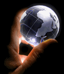 Redazione di Operai Contro, Questo è il migliore dei mondi possibili. Non esistono alternative a questo sistema economico e sociale. Ci avevano detto: “ la caduta del muro e la fine del comunismo apriranno la strada ad un era di assenze di guerre, prosperità e benessere per l’umanità”. Il migliore dei mondi possibili. Già, assenze di guerre (Afganistan, Iraq, Balcani, Cecenia, Egitto, Siria?). Nel migliore dei mondi possibili si può sempre fuggire dalle guerre e dalla fame. Per cercare una vita. E morire in mare. Ma da morti si diventa persone, si viene rispettati, da morti. Da vivi si […]