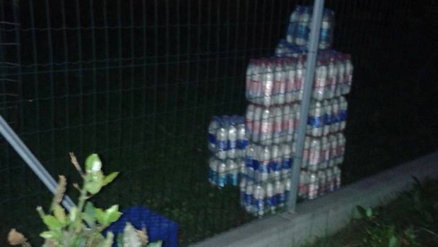 Risposta al questore di Bologna Immigrati: bravi e buoni finché sono in fondo al mare o quando restano muti a subire sfruttamento e negazione di diritti. Pericolosi sovversivi quando lottano contro sfruttamento e negazione dei diritti. Questa è la sintesi del pensiero che sottende le azioni delle istituzioni del democratico stato italiano quando in gioco vi sono i proletari immigrati. Piangono calde (finte) lacrime per le centinaia di morti nella fuga disperata da paesi devastati – con condizioni di vita disumane, frutto in un modo o nell’altro degli effetti del dominio imperialista internazionale -, ma sono lacrime di coccodrillo, […]