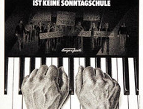 Redazione di Operai Contro, Dibattito: „Lo sciopero non è una passeggiata domenicale” Sabato, 7 dicembre 2013, ore 14.00-16.00 Casa del popolo dei sindacati argoviesi (Volkshaus), Bachstrasse 43, 5000 Aarau  Negli ultimi mesi la Svizzera ha vissuto due scioperi importanti: Il 26 novembre 2012 delle infermiere dell’ospedale ‚La Providence’ a Neuchâtel sono entrate in sciopero ad oltranza per difendere il contratto collettivo che è stato disdetto dalla parte padronale e statale. Al 71esimo giorno di sciopero, il 4 febbraio 2013, le 22 scioperanti sono state licenziate in tronco. Il 2 giugno 2013 sono entrate in sciopero le commesse della catena […]