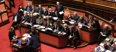 Redazione di Operai Contro, i covi dei ladroni del parlamento non si toccano Al riguardo t’invio un articolo del Corriere della Sera. Un Lettore ROMA – «L’articolo 2-bis del decreto legge 15 ottobre 2013, n. 120, convertito, con modificazioni, dalla legge 13 dicembre 2013, n. 137, è soppresso». Chi ancora ha il coraggio di sostenere che il nostro sistema legislativo è lento e macchinoso si dovrà ricredere davanti a questo capolavoro di Palazzo Madama. Dove è stata cancellata al volo una norma che lo stesso Senato aveva approvato sorprendentemente soltanto sei giorni prima. La cosa era passata nel silenzio […]