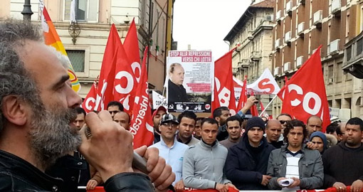 Fabio Zerbini, sindacalista molto attivo nell’organizzazione dei lavoratori della logistica, ha subito pochi giorni fa una grave aggressione di stampo intimidatorio a Milano. Nell’intervista rilasciata a MicroMega spiega quali sono, a suo avviso, le motivazioni che stanno dietro a quest’atto odioso e come il movimento intende reagire.di Marco Zerbino «Basta assemblee operaie!». Non lasciano spazio a equivoci le parole gridate a Fabio Zerbini, del SiCobas, dai due energumeni che lo scorso 14 gennaio lo hanno attirato con uno stratagemma in zona Affori, alla periferia settentrionale di Milano, per poi pestarlo a sangue di fronte al figlio e alla sua compagna. Dietrol’aggressione subita dal […]