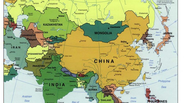 RASSEGNA STAMPA Asia Times   131223 Tutto è in gioco nella nuova “Grande partita” Pepe Escobar Tesi AT: La maggiore partita del XXI, è quella tra Usa e Cina, ma l’accordo con l’Iran, se verrà siglato e andrà oltre la questione del nucleare, avrà rimportanti riflessi sulla nuova grande partita che si sta giocando in Eurasia, compresa quella tra Usa e Cina. Sarà uno sconvolgimento tettonico della mappa geopolitica dell’Eurasia: l’Iran emergerà come la vera superpotenza dell’Asia S-O (MO) contro la volontà sia di Israele che dei sauditi. Il fatto che esista un accordo provvisorio dei 5+1 con l’Iran, ma […]