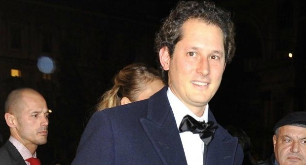 Redazione di Operai Contro, finalmente abbiamo capito perchè i giovani dono disoccupati “I giovani non hanno un lavoro perché stanno bene a casa o non hanno ambizione.” La pensa così il presidente Fiat John Elkann, che durante un incontro con gli studenti delle scuole superiori diSondrio, per parlare proprio di lavoro e di scuola, ha dichiarato: “Molti giovani non colgono le tante possibilità di lavoro che ci sono o perché stanno bene a casa o perché non hanno ambizione”. Dagli ‘choosy’ della Fornero ai “bamboccioni” di Padoa Schioppa Ma le parole del rampollo della famiglia Agnelli sono solo le ultime in ordine […]