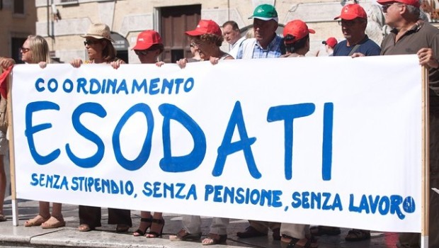 Caro Operai Contro, da un recente rapporto dell’Inps ho saputo che gli esodati che hanno effettivamente ottenuto la pensione sono 33 mila a fronte di 162 mila classificati come “salvaguardati”. Ma i salvaguardati sono solo una parte degli esodati stimati in poco meno di 400mila. Dove sono finiti tutti questi me compreso? Come mai l’Inps non ne parla nel suo rapporto? Nel dettaglio l’Inps fa sapere l’anno di decorrenza: nel 2013 sono stati 33 mila i pensionati esodati,  nel 2014 ne sono previsti 23.294, nel 2015 altri 13.488. A seguire 5.902 andranno in pensione nel 2016, mentre 2.474 nel […]