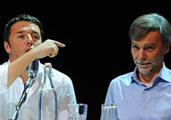 Caro Operai Contro, prepariamoci a rispondere alle misure antioperaie e antipopolari che Renzi ha lasciato trapelare, e che hanno convinto le lobby trasversali ai partiti, a sostenerlo in questa fase, come un proprio uomo. Renzi è felice scrivono i giornali. Rideva giulivo alla cerimonia d’investitura del governo che presiede. Pensava di fare un governo con personalità sorprendenti, tra quei suoi sostenitori che l’han spinto fin lì, salvo ritirarsi quando si trattava di fare i ministri. Renzi è felice e ride come un ebete. Non è che servano grossi nomi per una politica antipopolare, ma Renzi troppo pieno di sé, […]