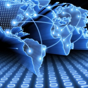 Redazione di Operai Contro, la comunicazione telematica fu offerta “gratuitamente” dai padroni per fare profitti. Padroni e polizia controllano la comunicazione telematica, ma non gli basta.  Internet non sarà più neutrale? Secondo quanto riporta il Wall Street Journal, la Commissione Federale delle Comunicazioni degli Stati Uniti (Fcc, l’authority del settore) starebbe per cambiare le regole della Rete in maniera sostanziale e forse decisiva. Si prospetta, infatti, un Internet a due velocità per alcuni servizi, sconfessando così tutti i principi su cui si è basata la Rete sinora, primo tra tutti la neutralità della stessa, tanto difesa persino dal presidente Barack […]