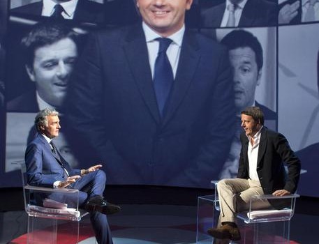 Caro Direttore, Berlusconi nette in conto “cose traumatiche” se Grillo vincesse le elezioni. Renzi dice che non si dimetterà come capo del governo, anche nel caso che Grillo dovesse affermarsi alle elezioni con una buona performance. In sostanza Renzi il rottamatore fa sapere che resisterà alla propria rottamazione. Non aveva messo in conto potesse arrivare così in fretta. Se Grillo dovesse vincere le elezioni e Renzi non si dimettesse, sarebbe veramente un’ inedita tragica macchietta. In ogni caso per rottamare il governo del rottamatore, è tempo che l’esercito dei non votanti si organizzi e si faccia sentire, nelle fabbriche […]