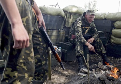 RASSEGNA STAMPA Tanto per ricordare come l’imperialismo russo difenda il diritto di ingerenza anche militare in Ucraina imbavagliando i dissidenti all’interno. Tra democrazia occidentale, fascismo ucraino e russo … non si sa a chi attribuire il palmares della repressione!! Cnn     140515 Non ignoriamo cosa sta accadendo in Russia Tanya Lokshina, direttrice del programma per la Russia di Human Rights Watch Con l’acuirsi della crisi ucraina è aumentata anche la repressione del Cremlino contro la società civile. Sta riducendosi drammaticamente lo spazio per l’attività sociale indipendente, ma la politica internazionale e i media sono troppo presi da altro per occuparsene. […]