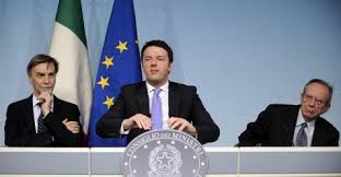   Caro Direttore, con la retta e le agevolazioni di cui godono, i parlamentari superano i 20 mila euro al mese. Ma li usano per la bella vita e i cazzi loro. Per fare politica (antioperaia e antipopolare), pretendono altri soldi. Solo per questo meritano delle gran legnate. Riporto da un articolo dalla “Repubblica” i loro piagnistei. Saluti da un lettore I bilanci dei partiti sono precipitati dopo la sforbiciata al Bancomat del finanziamento pubblico. I numeri parlano da soli: Pd, Forza Italia, Pdl e Lega – il Movimento5stelle, che ha rinunciato ai contributi, non presenta rendiconto economico – […]