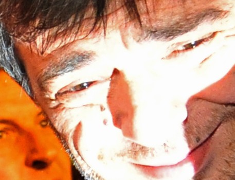 Redazione di Operai Contro, Dichiara il camorrista Iovine a proposito degli imprenditori: “All’inizio noi non li cercavamo; aspettavamo che facessero i loro passi per gli appalti dopo di che li interpellavamo. Poi furono loro a scegliere noi: ognuno cercava un riferimento con qualcuno di noi”, ha spiegato il pentito. Non un o degli imprenditori è in galera La magistratura difende i profitti Un lettore