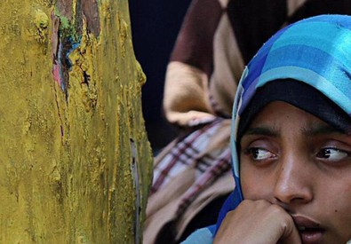 Redazione di Operai Contro, l’ONU impiega 50 anni per capre. Meglio tardi che  mai. Gli Stati Uniti forniscono “artiglieria pesante a Israele” e hanno speso “quasi un miliardo per creare una protezione contro i razzi a beneficio dei civili israeliani ma non di quelli palestinesi”. E’ l’accusa lanciata a Washington dall’Alto Commissario Onu per i diritti umani Navi Pillay. Noi aggiungiamo che i padroni Italiani sono complici di Israele per la strage dei Palestinesi In lacrime il portavoce dell’Onu durante intevista ad Al Jazira. Il video da YouTube Un portavoce dell’Onu, ex giornalista della Bbc, che scoppia in singhiozzi […]