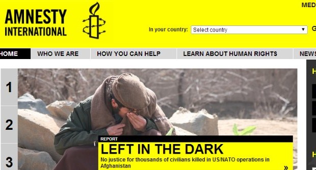“Migliaia di afgani sono stati uccisi o feriti dall’esercito statunitense dall’inizio dell’invasione, ma le vittime e le loro famiglie hanno poche possibilità di avere un risarcimento. Il sistema della giustizia militare – Richard Bennett, direttore della ong per l’Asia Pacifico – quasi sempre fallisce nel ritenere i suoi soldati responsabili per uccisioni illegittime e altri abusi” di Redazione Il Fatto Quotidiano | 11 agosto 2014 “Nessuna giustizia per migliaia di civili uccisi nelle operazioni di Usa e Nato” in Afghanistan. ÈAmnesty international che con il rapporto “Left in the dark” punta il dito contro militari americani e della Nato responsabili in oltre un decennio di conflitto con i talebani ed Al Qaeda della morte […]