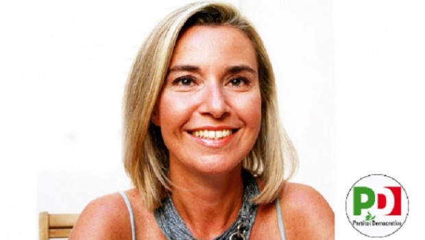 Caro Operai Contro, Federica Mogherini ministro degli Esteri del governo Renzi, è stata nominata nuovo Alto rappresentante della politica estera e di sicurezza comune in europa. La Mogherini dovrà rappresentare la mediazione d’interessi fra padroni banche e stati europei. I meriti della sua carriera: padrini e correnti giuste nella stessa fonte battesimale. Una carriera costruita dentro il partito sotto l’ala protettiva di D’alema prima e Veltroni che affidò a suo marito l’Ufficio relazioni internazionali di Roma. Mogherini fu poi frenceschiniana, nonché sostenitrice di Bersani e ora di Renzi. Con queste premesse i padroni Italiani sono ben rappresentati. Saluti da […]