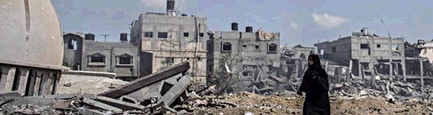 Redazione di Operai Contro, gli assassini di Israele hanno iniziato a ritirare le truppe di terra ma continuano a bombardare Gaza. vi invio un articolo del fatto quotidiano Un lettore Raid e missili sulla Striscia di Gaza (anche nell’area vicino a una scuola gestita dall’Onu), mentre Israele ritira le truppe di terra. Intanto in Egitto, i colloqui di pace cercano una mediazione per arrivare al cessate il fuoco. Grande assente la delegazione di Tel Aviv che punta ad un ritiro unilaterale e a proclamare vittoria con la distruzione dei tunnel conosciuti. Ma il clima resta quello della tensione. Questa mattina l’esercito […]