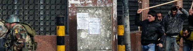 Redazione di Operai Contro, gli ultimi avvenimenti della guerra civile in libia, mettono in luce con ancora più chiarezza il significato delle missioni umanitarie dei padroni italiani. I padroni italiani, dall’ENI ai più piccoli, hanno distrutto gran parte dell’Africa per impossessarsi del petrolio e delle altre materie prime. I padroni italiani da più di dieci anni sostengono i crimini americani in Iraq e Afghanistan In questi giorni l’aviazione italiana sta bombardando le milizie islamiche in Libia per rendersi conto di tale fatto vi invio un articolo del fatto quotidiano Un vostro amico ‘Le aziende italiane hanno crediti per 1 […]