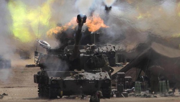 Direttore,  L’esercito israeliano sta attaccando a Gaza. Israele poneva il disarmo dei Palestinesi, come condizione per continuare la tregua. Israele ha scavato un fiume di sangue con il popolo Palestinese Noi Palestinesi non deporremo mai le armi. Il tempo lavora per noi Israele e Stati Uniti hanno definito un approccio comune sulla tregua a Gaza, anche nell’ intento di dimostrare alla Regione che le relazioni bilaterali non attraversano alcuna crisi. Lo riferisce il sito israeliano Ynet secondo cui un annuncio in merito avra’ luogo la settimana prossima durante una visita del Segretario di stato John Kerry al premier Benyamin […]