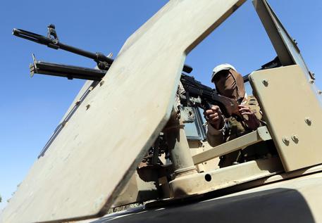 Redazione di Operai Contro, l’ISIS o meglio il flagello di Dio deve essere distrutta La guerra contro l’ISIS si fa in diversi modi: esercito di sciiti, guerrieri Kudi, esercito iraniano, bombardamenti USA, notizie false, propaganda sul web, giornali, televisioni Sembra che quelli dell’ISIS passino il tempo a uccidere e vendere donne, ma quando cazzo combattono? A Gaza gli assassini Israeliani hanno ucciso con i bombardamenti più di 2000 palestinesi, tra questi 2000 più di 600 erano bambini e bambine Nessuno ha osato organizzare il bombardamento dell’esercito d’Israele. Per quale motivo? In Italia il vescovo di Imola organizza progrom contro [&hellip;]