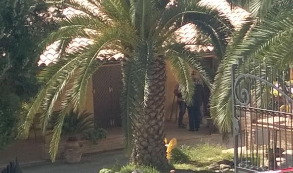 Redazione due operai chiedono il pagamento di un lavoro svolto mesi fa Il costruttore prende una pistola e li ammazza.  Due i morti, uno slavo e un kossovaro di 38 e 26 anni, suoi ex dipendenti, che per avere la somma (mensilità e liquidazione) avevano anche fatto causa. A sparare agli operai, Mustafa Neomedim, 38 anni, kossovaro, e Avdyli Valdet, 26 anni  è stato il loro ex datore di lavoro, Gianluca Ciferri, 48 anni, titolare di un’impresa edile a Fermo. Ci sono alcune prestazioni lavorative non pagate, diverse mensilità e una liquidazione che le due vittime rivendicavano da tempo, […]