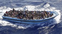 Redazione, Dall’inizio dell’anno oltre 207.000 i migranti che hanno tentato la traversata Almeno 3.419 migranti hanno perso la vita nel Mar Mediterraneo da gennaio: questa traversata diventa così la “strada più mortale del mondo”, è un bilancio record. Lo annuncia l’agenzia Onu per i rifugiati. Dall’inizio dell’anno, afferma l’UNHCR, sono stati oltre 207.000 i migranti che hanno tentato di attraversare il Mar Mediterraneo: una cifra quasi tre volte superiore al precedente record del 2011 quando 70.000 migranti erano fuggiti dai loro paesi durante la primavera araba. Un senegalese