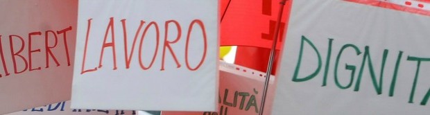 Redazione di Operai Contro, Il Governo Monti con la Fornero ha iniziato a rottamare l’art 18 Renzi vuole rottamare definitivamente l’art 18 CGIL-CISL-UIL non hanno mai fatto niente perché l’art 18 fosse applicato e perché i padroni applicassero le sentenze dei giudici Camusso con la CGIL sarà in piazza il 25 ottobre per una processione CGIL-CISL-UIL chiedono a Renzi di mercanteggiare sulle spalle degli operai Maurizio Landini annuncia che anche i metalmeccanici sono pronti allo sciopero generale e anche lui – ospite dell’intervista di Maria Latella su SkyTg24 – sottolinea che non sarebbe una concessione quella di non toccare […]